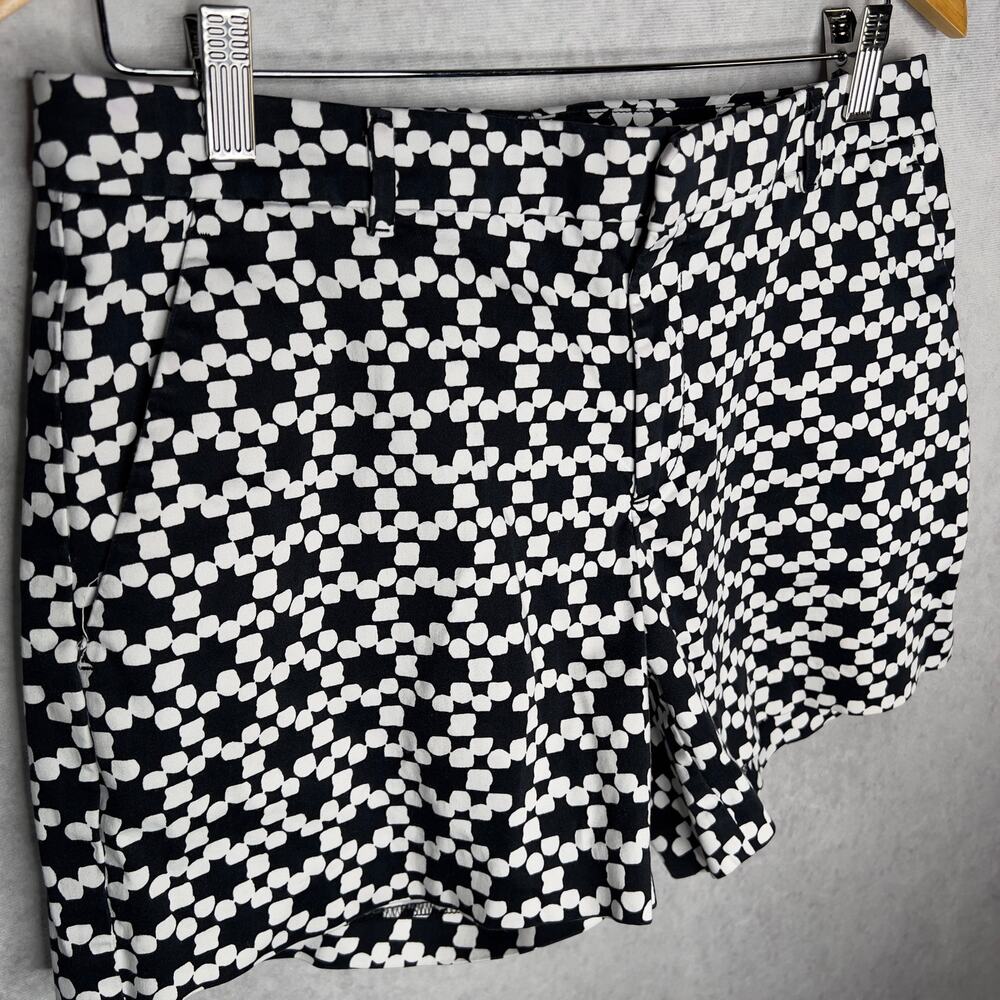 Banana Republic The Avalon Short Size 10 Black/White